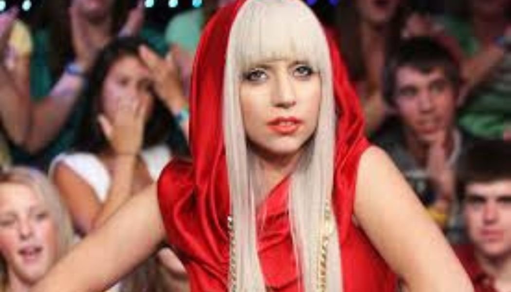 Lady Gaga Tracker