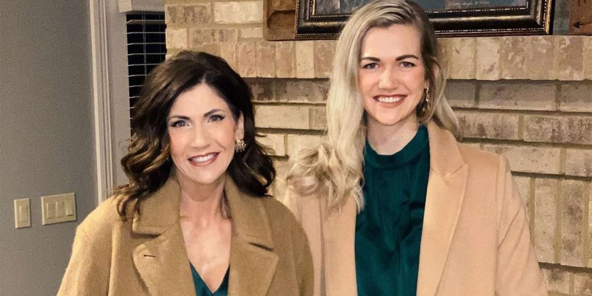 Kristi Noem Height